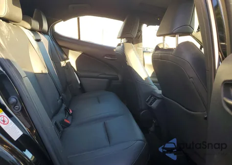 2019 Lexus Ux 200 z USA, uszkodzony, nr VIN JTHY3JBH7K2002241